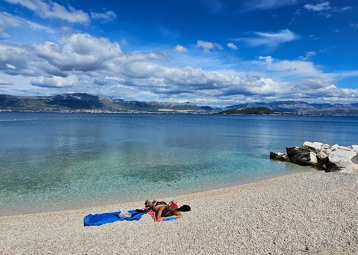 Zlato 70m From Beach! Appartement Trogir