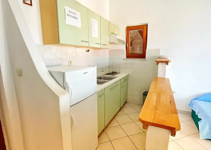 Zlato 70m From Beach! Appartement *