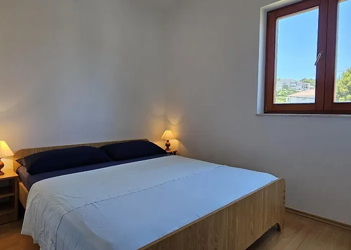 Zlato 70m From Beach! Trogir