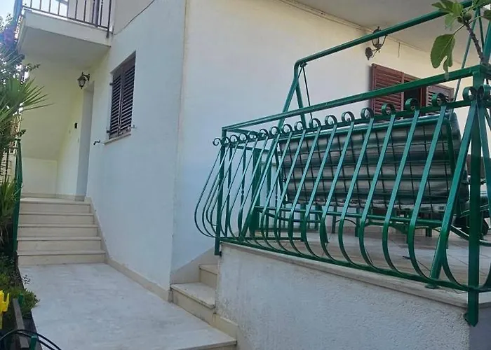 Zlato 70m From Beach! Trogir